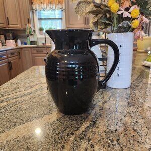 Le Creuset Water Pitcher black